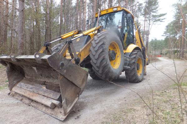 : JCB 4CX