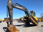 VOLVO Гусеничный экскаватор Volvo EC240BLC (149) Фото № 4