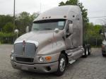          Kenworth T-2000