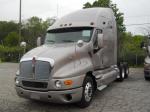        Kenworth T-2000 