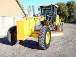 JOHN DEERE  JOHN DEERE 670D   2