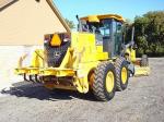 JOHN DEERE  JOHN DEERE 670D   4